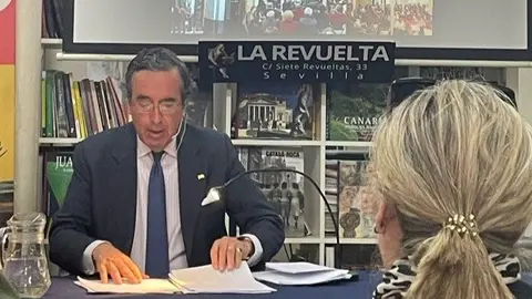 Conferencia de Amalio de Marichalar en Sevilla