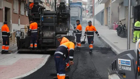 Obras de reurbanización del entorno de la calle Sierra Toledana, en Puente de Vallecas - Foto Ayuntamiento de Madrid