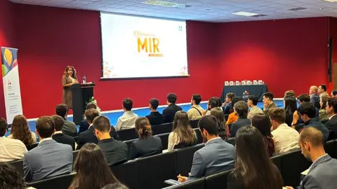 La consejera Matute, en los premios Mejor MIR de 2025 que concede el Grupo CTO - Foto Comunidad de Madrid