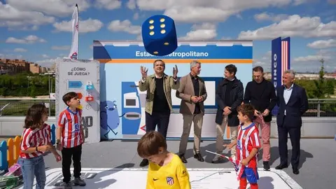 La Comunidad se suma al Fin de Semana del Niño del Atlético con un estand de Metro para fomentar el transporte público