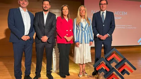 La consejera Albert, en la inauguración del IV Congreso  de la Asociación Española de Consultores de Empresa (AECEM) - Foto Comunidad de Madrid