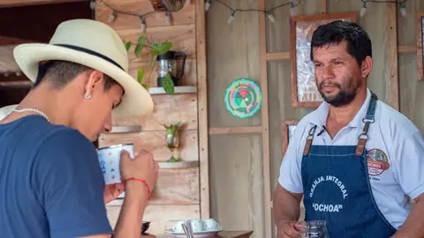 Turismo de Ecuadros sostenible con aroma a café