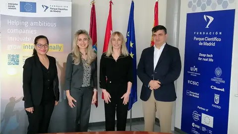 Firma acuerdo ClarkeModet