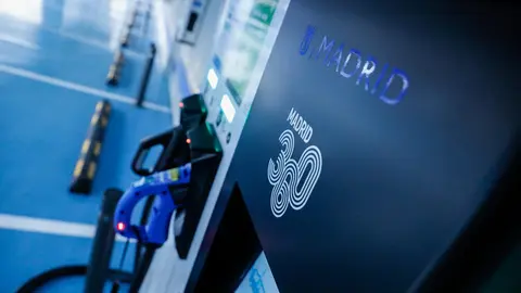 Diferentes imágenes de archivo de aparcamientos municipales