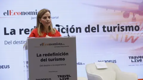La concejala delegada de Turismo, Almudena Maíllo, durante la inauguración de la jornada ‘La redefinición del turismo. Del destino a la experiencia’, organizada por el diario El Economista