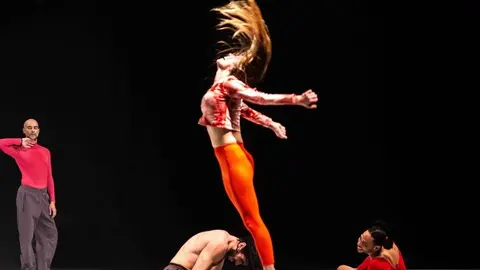 ‘…todas esas cosas dentro de las cosas que llamamos cosas escondidas en…’. Imagen de Claudia Córdova