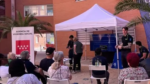 Los vecinos de viviendas sociales obtendrán formación en prevención de incendios con apoyo del Cuerpo de Bomberos