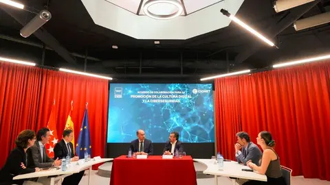 El consejero López-Valverde ha firmado hoy un acuerdo con esta organización - Foto Comunidad de Madrid