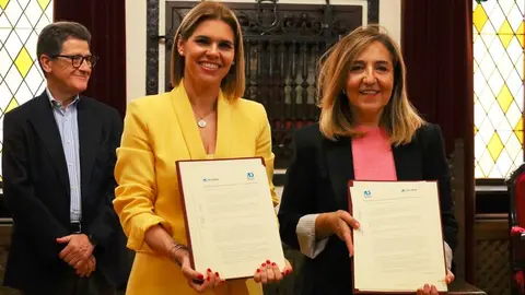 Renovación convenio de colaboración con MicroBank - Foto Ayuntamiento Alcalá de Henares