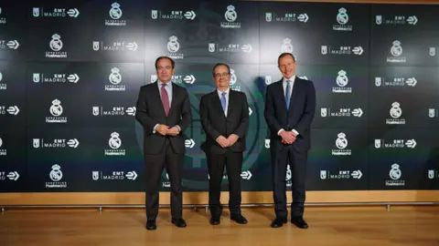 Carabante, Redondo y Butragueño tras la firma del convenio - Foto Ayuntamiento de Madrid