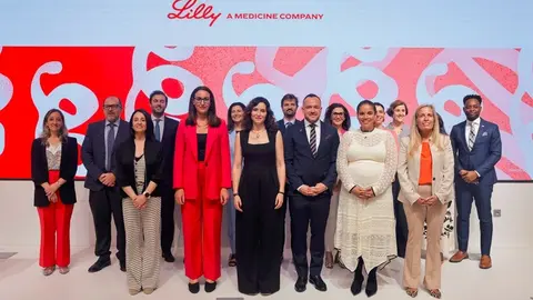 Isabel Díaz Ayuso, durante su visita a las instalaciones de la multinacional estadounidense Lilly - Foto Comunidad de Madrid