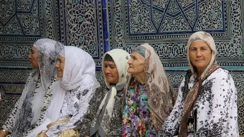 Asia. Mujeres en Jhiva (Uzbekistán), 2014