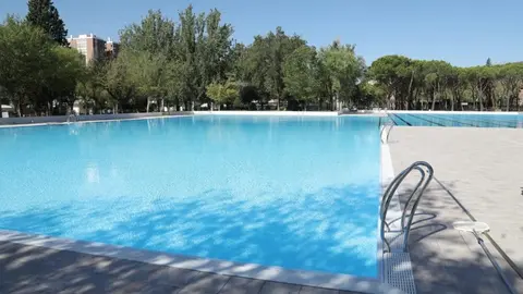piscina de Aluche
