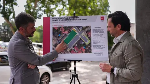 García Martín visita en Torrelodones la construcción de un aparcamiento disuasorio del PIR - Foto Comunidad de Madrid