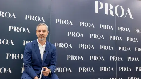 Juan Bravo Baena (PP), durante su intervención en la sede de PROA Comunicación en Madrid