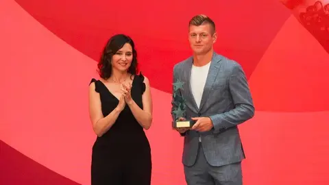 Isabel Díaz Ayuso y Tony Kroos - Foto Comunidad de Madrid