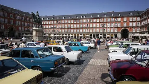 Exposición SEAT 124