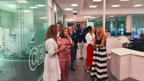 La consejera Matute, durante su visita a Net-Pharma Hub - Foto Comunidad de Madrid