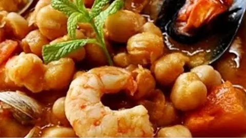 Receta garbanzos con marisco