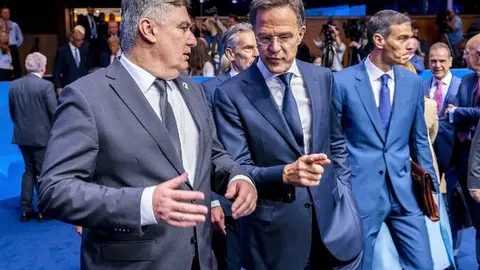 Zoran Milanović, presidente de Croacia; el secretario general de la OTAN, Mark Rutte; y Sánchez | Foto de la OTAN