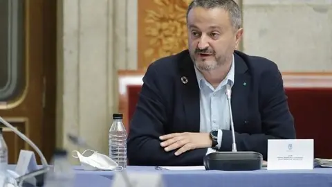 pedro-barrero-denuncia-que-los-trabajadores-cobran-0055655