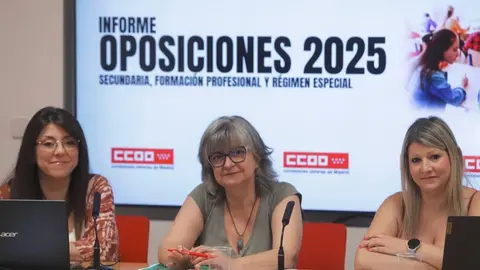 De izquierda a derecha Inmaculada López Gil, secretaria de educación pública de Enseñanza de CCOO Madrid. Paloma López Bermejo, secretaria general CC y Aida San Millán Martín, secretaria general de E - CCOO