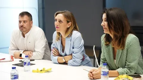 Testa, en una reuni&oacute;n con concejales -  Foto del Ayuntamiento de Alcorc&oacute;n