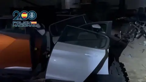 Piezas de coches recuperadas en la operación - Foto de la Policía Nacional
