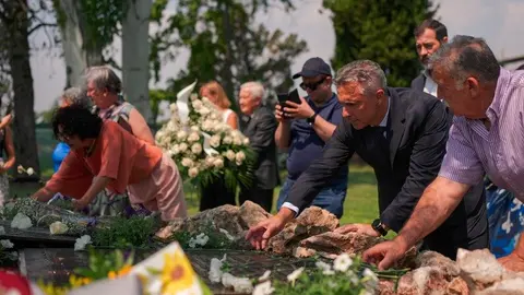 El consejero Novillo, en el homenaje a las víctimas del vuelo JK5022 de Spanair - Foto Comunidad de Madrid
