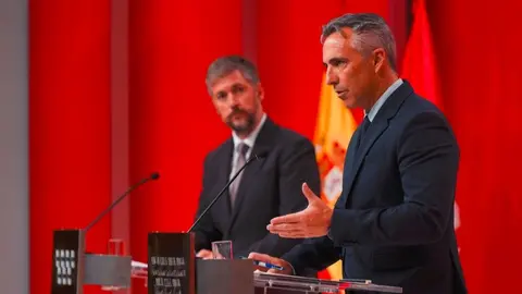 Los consejeros Novillo y García Martín, en la rueda de prensa posterior al Consejo de Gobierno - Foto Comunidad de Madrid