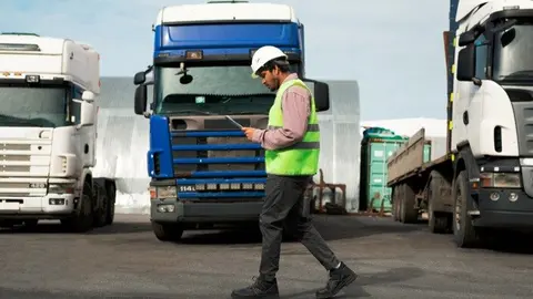 Transporte de mercanc&iacute;as - Freepik