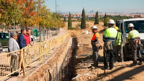 El consejero de Presidencia ha visitado estos espacios mejorados con  cargo al Programa de Inversión Regional - Foto Comunidad de Madrid