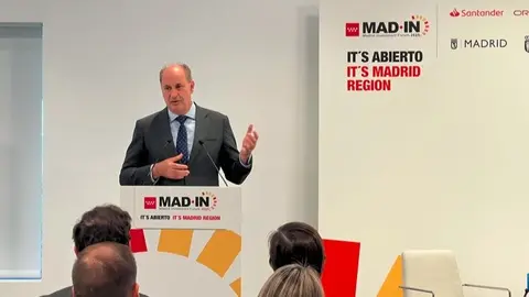 El consejero López-Valverde, en la clausura de la primera jornada del Madrid Investment Fórum 2025 - Foto Comunidad de Madrid