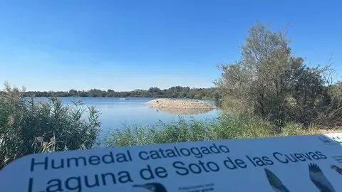 Laguna de Soto de las Cuevas 1