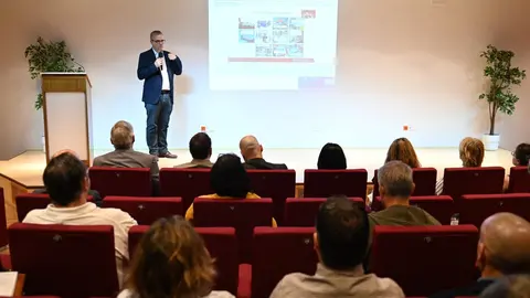 Juan Carlos Cabrero, director del curso de construcci&oacute;n industrializada