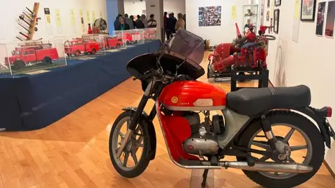 Cuando suena la sirena, exposici&oacute;n sobre la historia del servicio de extinci&oacute;n de  incendios de Alcal&aacute; de Henares por su 50&ordm; aniversario - Foto Comunidad de Madrid