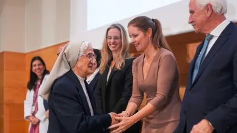 La consejera D&aacute;vila, en el acto del centenario del Hospital Beata Mar&iacute;a Ana de esta entidad - Foto Comunidad de Madrid