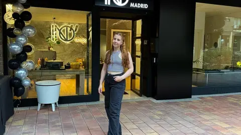 Inés Haro Blasco a las puertas de INÓ TATTOO STUDIO