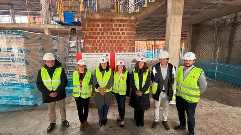 La consejera Matute, en las obras de construcción del  nuevo complejo Dehesa Vieja - Foto Comunidad de Madrid