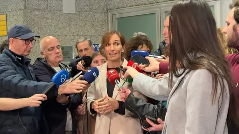 Carmen López de Frente Obrero con Mónica García