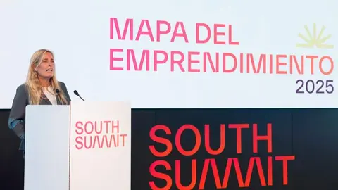 La consejera de Econom&iacute;a, Hacienda y Empleo, Roc&iacute;o Albert, durante la presentaci&oacute;n del Mapa del Emprendimiento 2025 - Foto Comunidad de Madrid