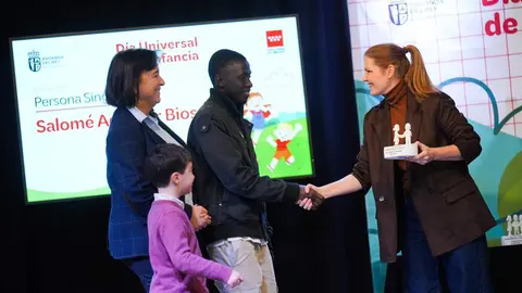 Madrid reconoce a quienes defienden los derechos de la infancia en el D&iacute;a Mundial de la Infancia