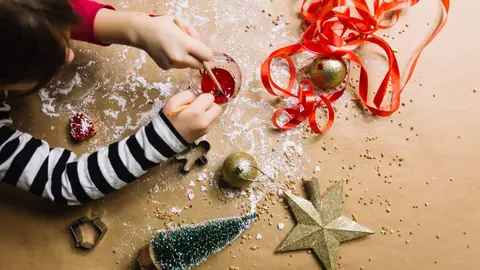 Campamento urbano Navidad Pinto - Freepik