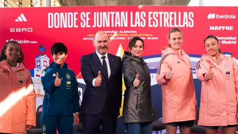 Isabel D&iacute;az Ayuso, durante la presentaci&oacute;n de la final de la UEFA Women&rsquo;s Nation League - Foto Comunidad de Madrid