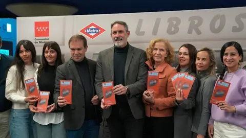 El viceconsejero de Transportes ha inaugurado hoy esta iniciativa, en el  marco del centenario de la feria literaria de esta famosa calle madrileña - Foto Comunidad de Madrid