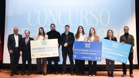 Carabante, junto con los premiados Sueña Madrid 2025 - Foto Ayuntamiento de Madrid