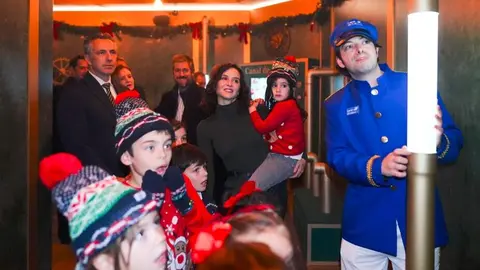 Diaz Ayuso inaugura la Navidad en Sol - Foto Comunidad de Madrid
