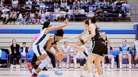 Innova-tsn Leganés y las Women in Black- Foto Web FEB (MMARQUEZ)