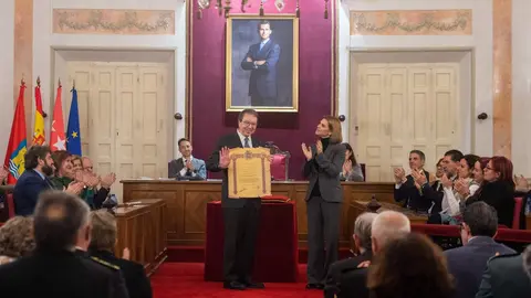 Fernando Galv&aacute;n, nuevo Hijo Adoptivo de Alcal&aacute;