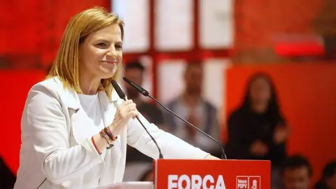 La secretaria de Igualdad del PSOE, Pilar Bernab&eacute;, en una intervenci&oacute;n | Foto de PSOE
